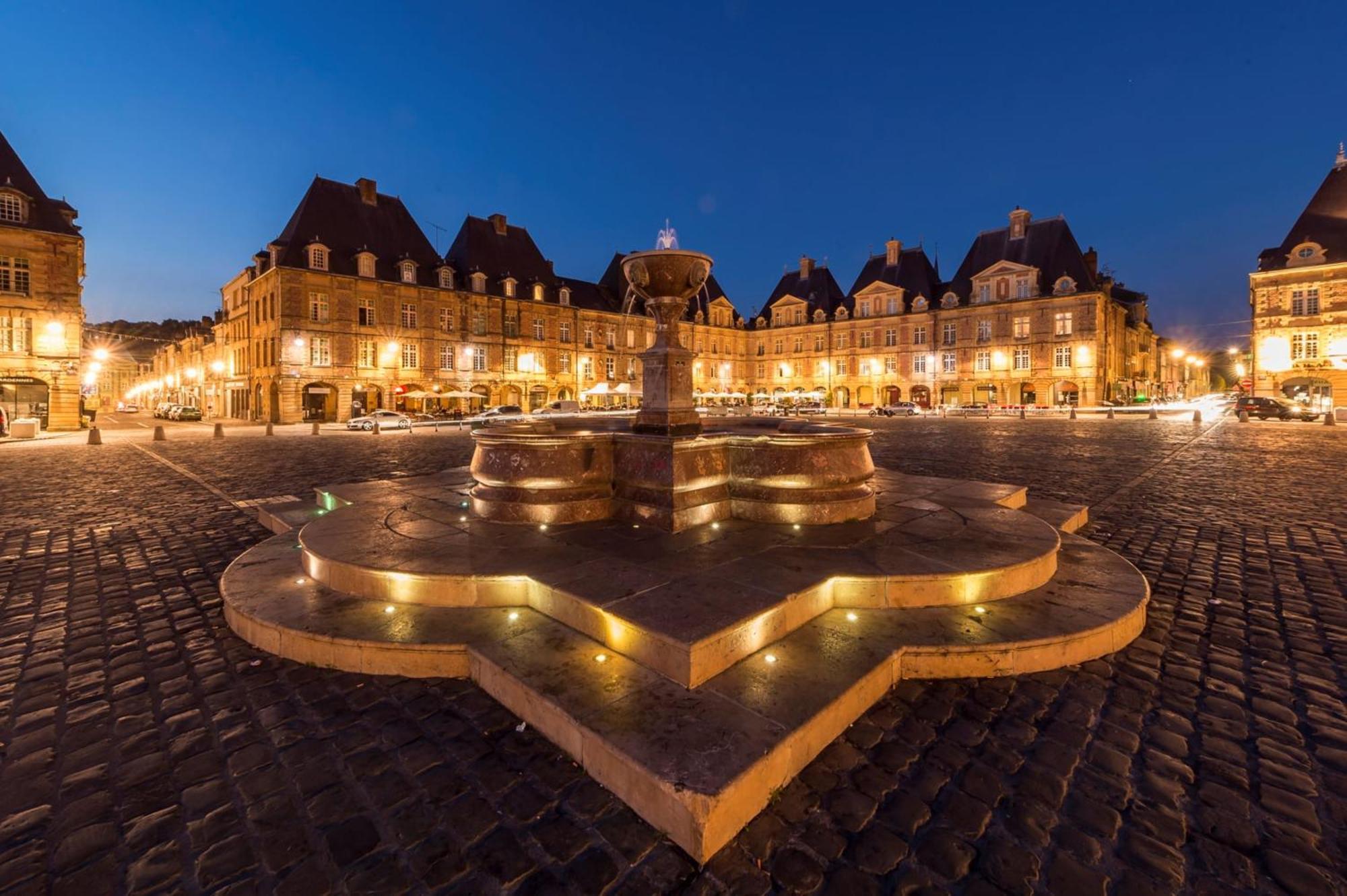 Kyriad Charleville Mezieres Bagian luar foto