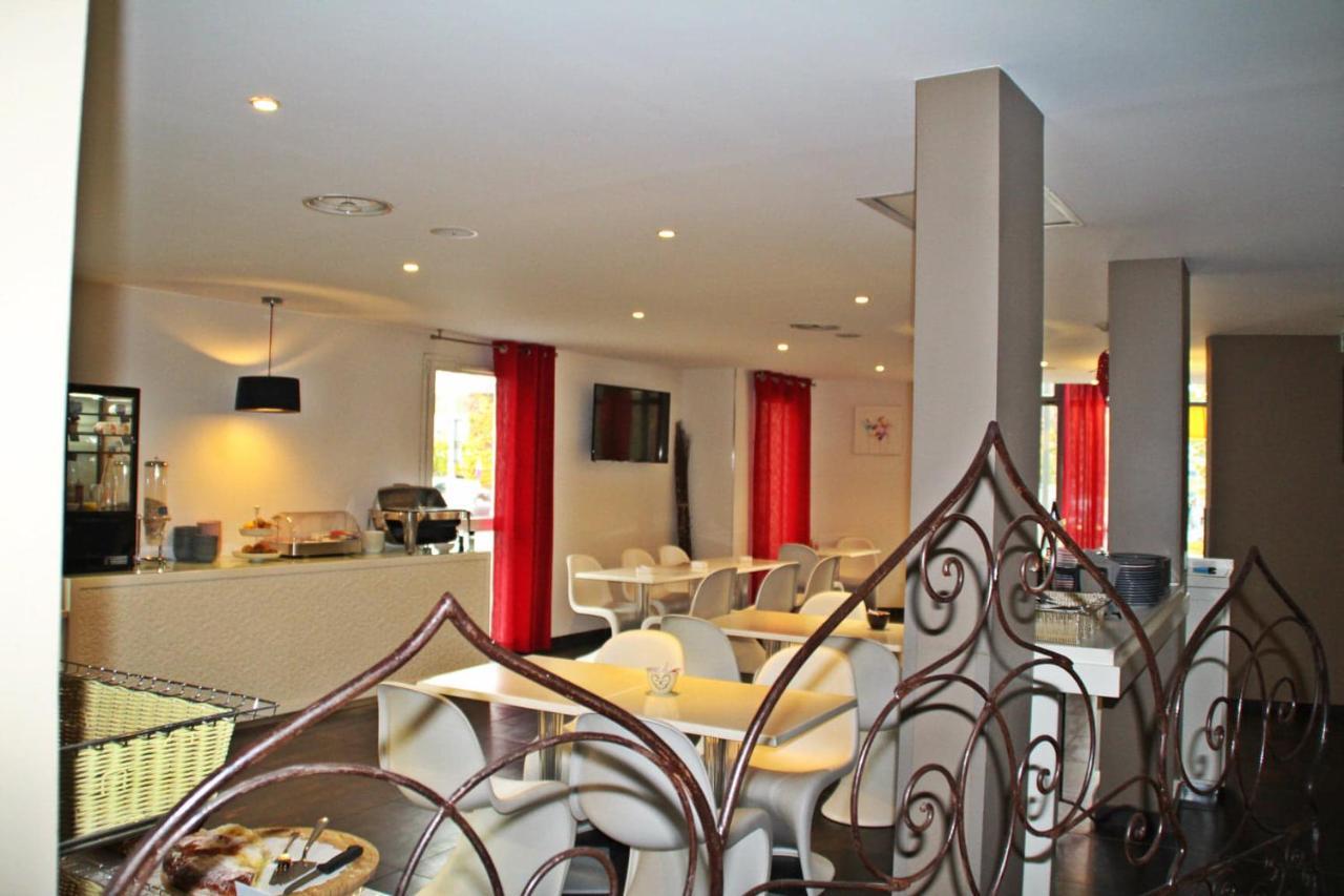 Kyriad Charleville Mezieres Bagian luar foto